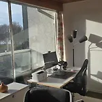 Penthouse Deutz Lanxess Arena Messe Heumarkt Homestay szállás