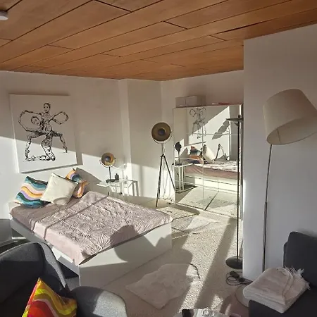 Séjour chez l'habitant Penthouse Deutz Lanxess Arena Messe Heumarkt Cologne